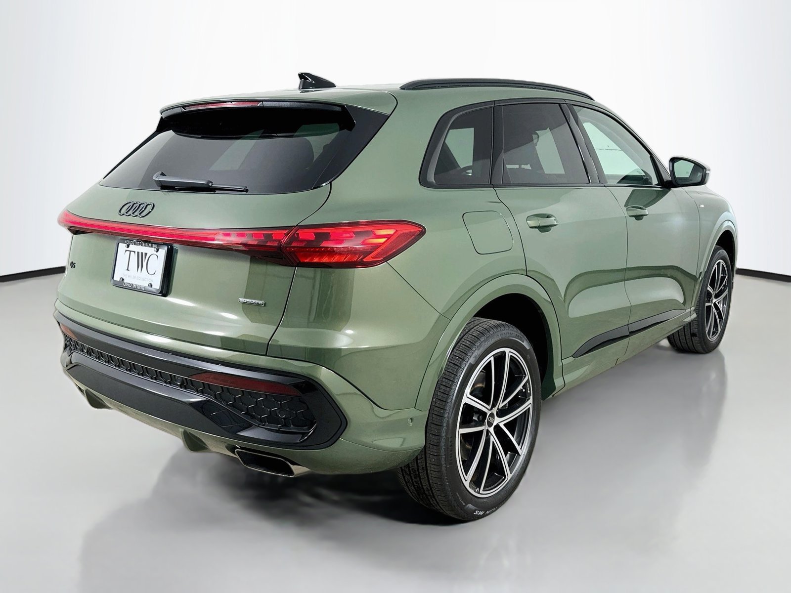 New 2026 Audi Q5 Premium Plus AWD/4WD image 5