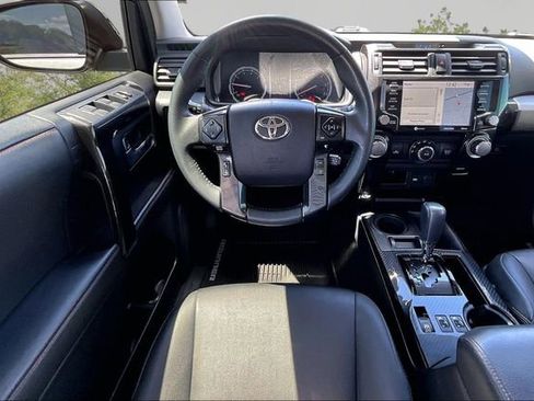 Used 2021 Toyota 4Runner Venture w/ Moonroof Package AWD/4WD image 5