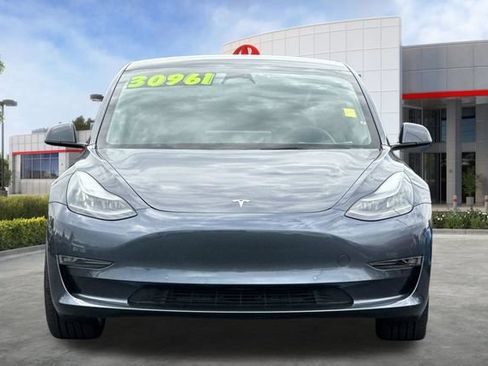 Used 2022 Tesla Model 3 Long Range AWD/4WD image 10