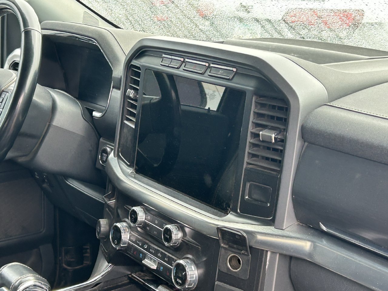 Used 2021 Ford F150 Lariat RWD image 12