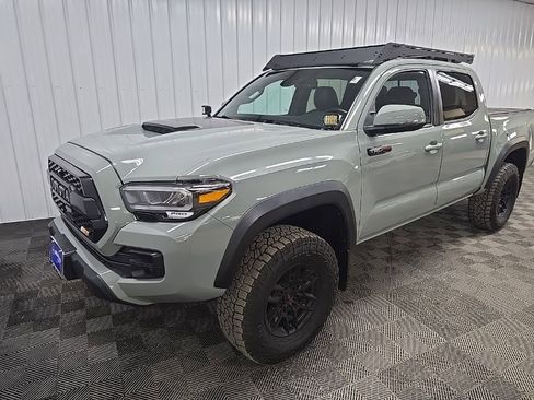 Used 2021 Toyota Tacoma TRD Pro AWD/4WD image 8
