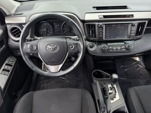 Used 2018 Toyota RAV4 XLE image 14