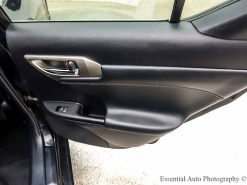 Used 2014 Lexus CT 200h image 25