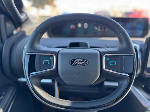 New 2025 Ford Expedition Platinum w/ Stealth Performance Package image 42