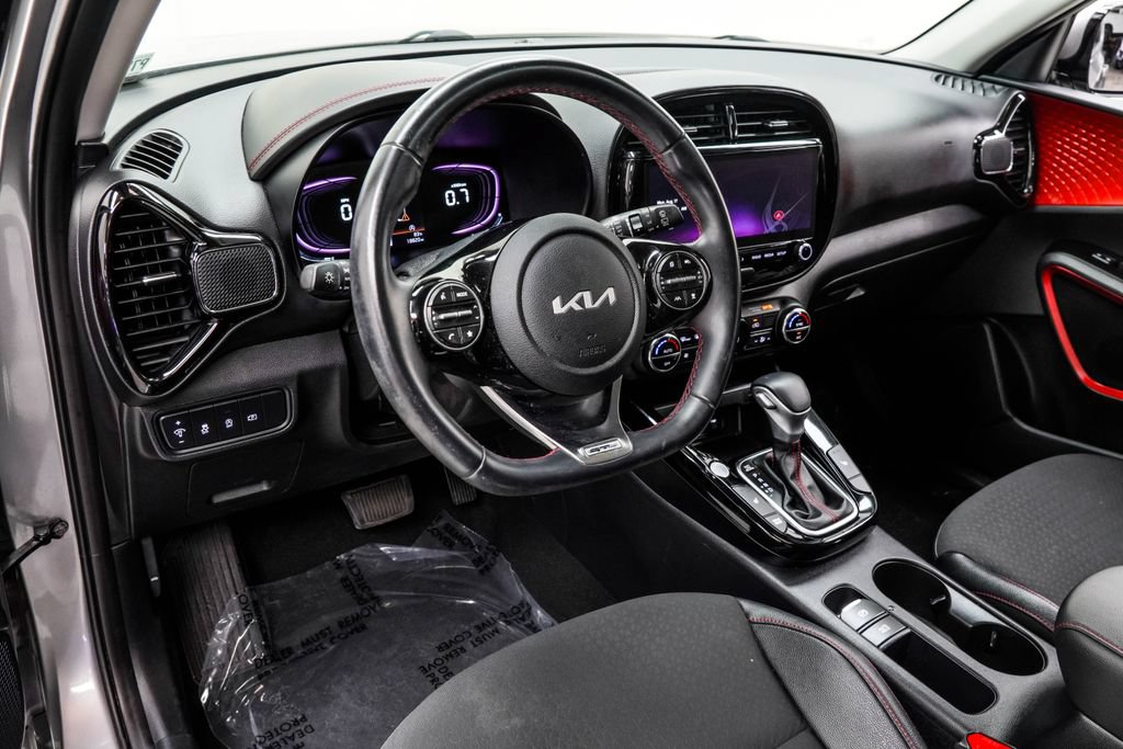 Used 2023 Kia Soul GT-Line w/ GT-Line Technology Package FWD image 21