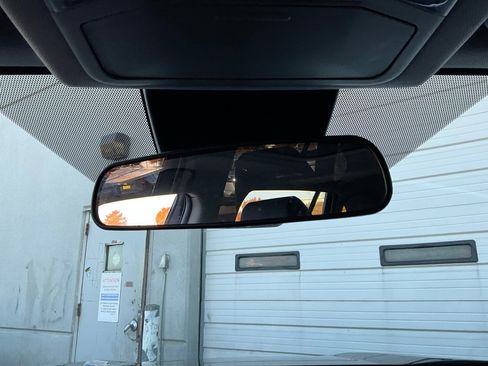 Used 2025 Toyota RAV4 XLE image 18