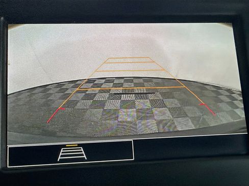 Used 2022 Chevrolet Equinox LT FWD image 21