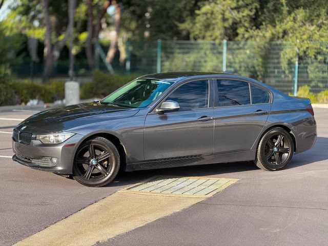 Used 2014 BMW 320i Sedan RWD image 18