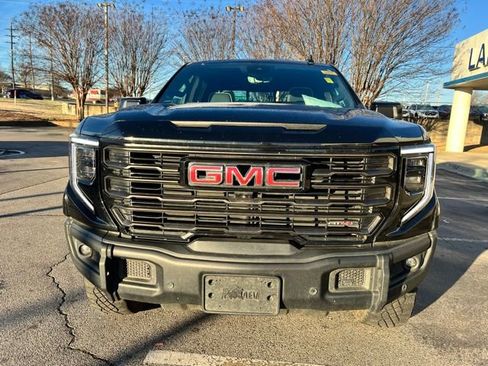 Used 2023 GMC Sierra 1500 AT4X image 9