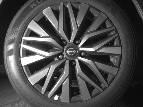 Used 2024 Nissan Altima 2.5 SV image 15