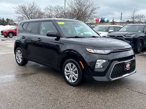 Used 2021 Kia Soul LX image 10