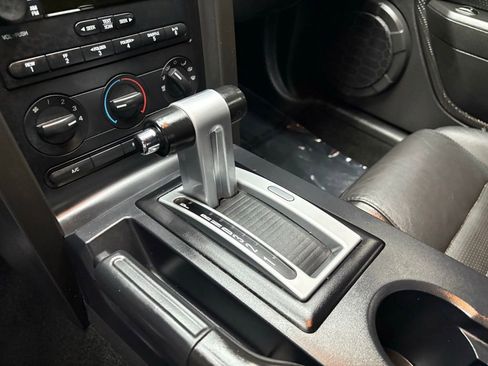 Used 2007 Ford Mustang GT RWD image 33