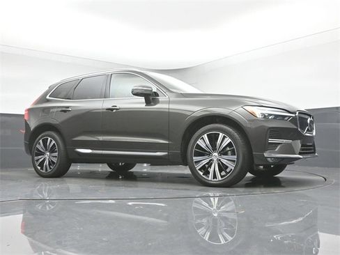 Used 2022 Volvo XC60 B5 Inscription w/ Protection Package Premier image 36