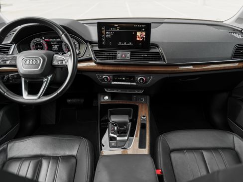 Used 2022 Audi Q5 2.0T Premium Plus w/ Premium Plus Package AWD/4WD image 8