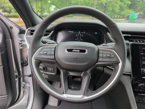 New 2026 Jeep Grand Cherokee L Laredo RWD image 28