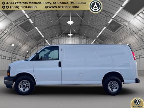 Used 2021 GMC Savana 2500 Regular Van 3D w/ Driver Convenience Package image 5