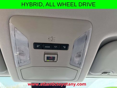 Certified 2025 Toyota RAV4 LE AWD/4WD image 32