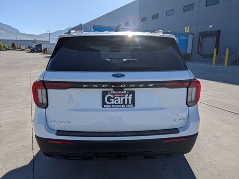 New 2025 Ford Explorer Active image 7