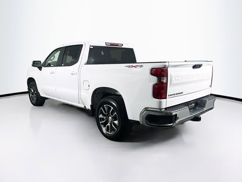 Used 2023 Chevrolet Silverado 1500 LT AWD/4WD image 5