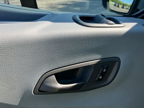 Used 2016 Ford Transit 350 XL RWD image 11