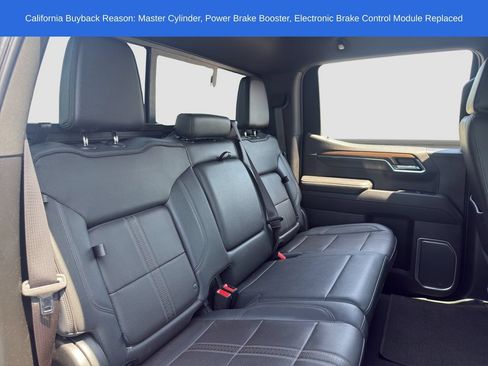 Used 2023 Chevrolet Silverado 1500 High Country AWD/4WD image 17
