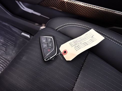 Used 2026 Cadillac Vistiq Sport w/ LPO, Floor Liner Package AWD/4WD image 29