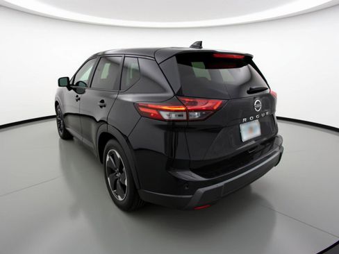 Used 2025 Nissan Rogue SV image 6