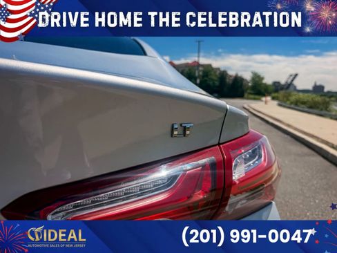 Used 2019 Chevrolet Malibu LT FWD image 36