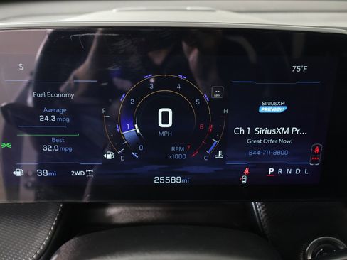 Used 2025 Chevrolet Equinox LT w/ Midnight Edition AWD/4WD image 4