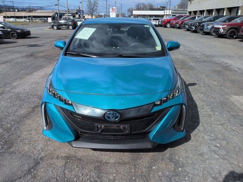 Used 2017 Toyota Prius Prime Plus image 9