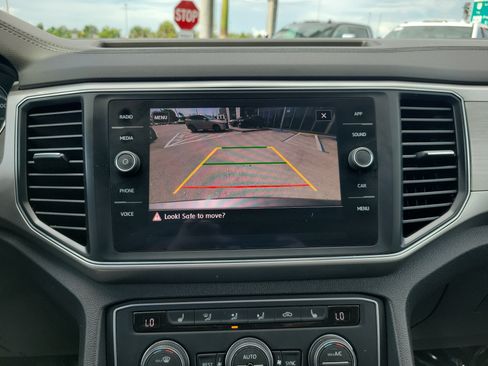 Used 2019 Volkswagen Atlas SE w/ Towing Package FWD image 10