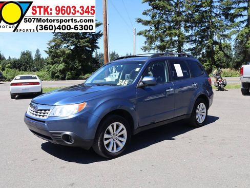 Used 2011 Subaru Forester 2.5X Limited AWD/4WD image 2