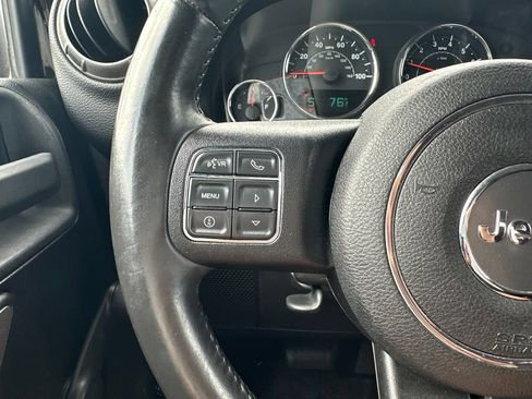 Used 2015 Jeep Wrangler Sport w/ Quick Order Package 24S AWD/4WD image 31