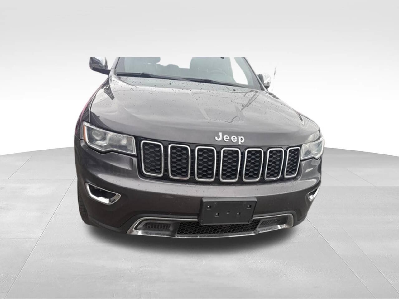 Used 2017 Jeep Grand Cherokee Limited AWD/4WD image 9