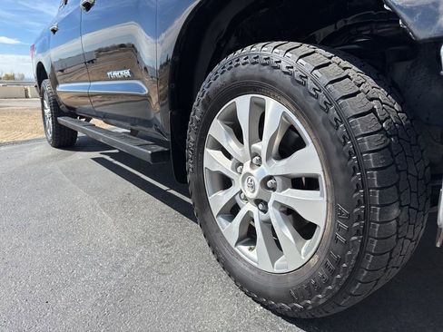 Used 2011 Toyota Tundra Limited w/ Platinum Pkg image 7