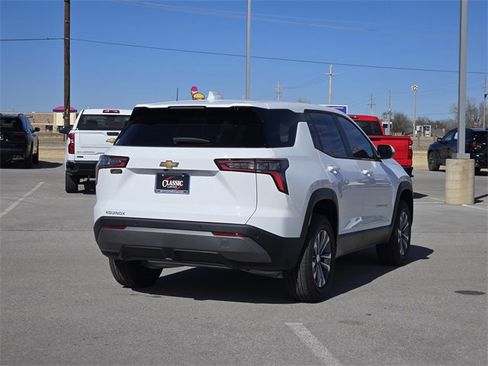 New 2026 Chevrolet Equinox LT image 7