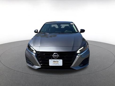 Used 2025 Nissan Altima 2.5 SV FWD image 4