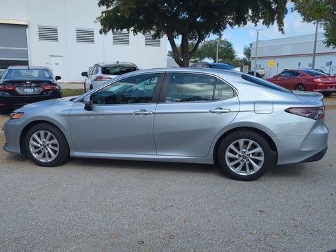 Used 2023 Toyota Camry LE FWD image 6