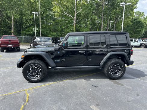 Used 2023 Jeep Wrangler Unlimited Rubicon 4xe w/ Steel Bumper Group AWD/4WD image 6