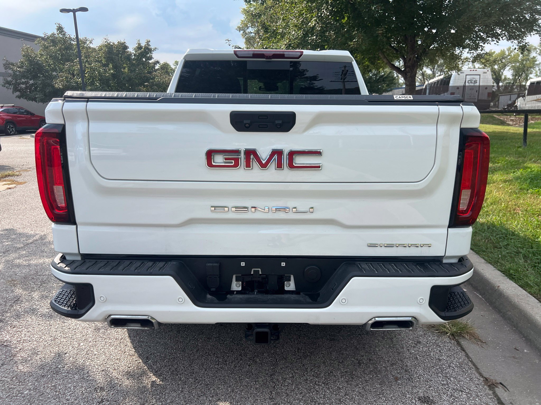Used 2023 GMC Sierra 1500 Denali AWD/4WD image 6