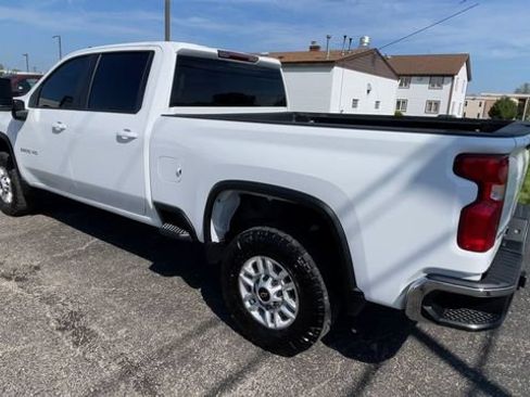 Used 2024 Chevrolet Silverado 2500 LT w/ Convenience Package AWD/4WD image 8