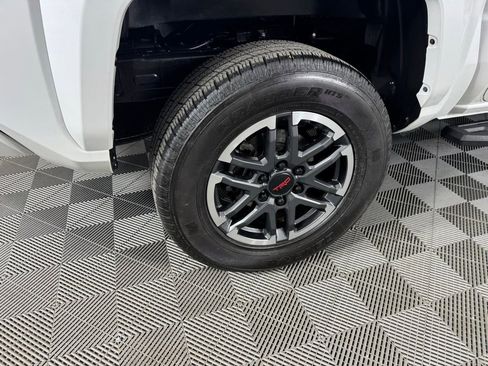 Used 2024 Toyota Tacoma TRD Sport image 35