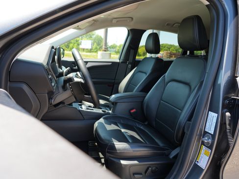 Used 2023 Ford Escape Platinum AWD/4WD image 14
