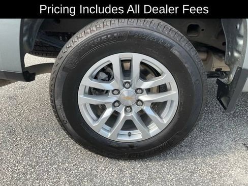 Used 2025 Chevrolet Silverado 1500 LT AWD/4WD image 24