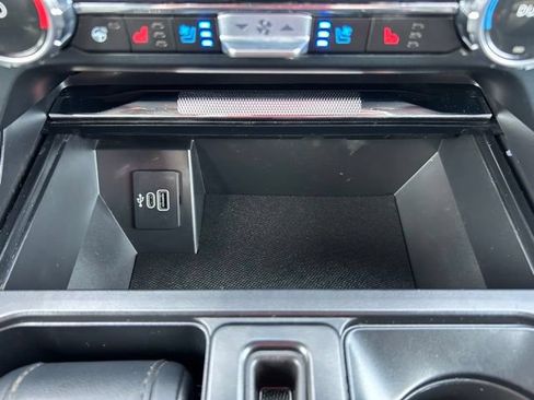 Used 2025 Ford F150 Lariat w/ Bed Utility Package AWD/4WD image 23