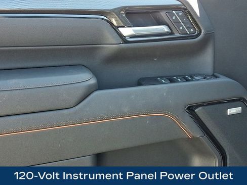 Used 2026 GMC Sierra 2500 AT4 w/ AT4 Premium Plus Package image 17