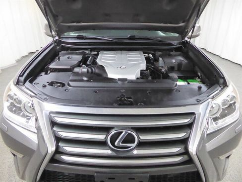 Used 2014 Lexus GX 460 image 39