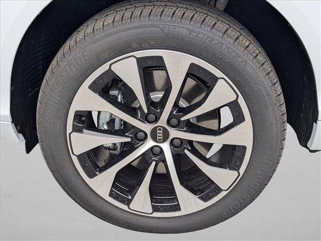 Used 2026 Audi Q3 quattro 2.0T AWD/4WD image 9