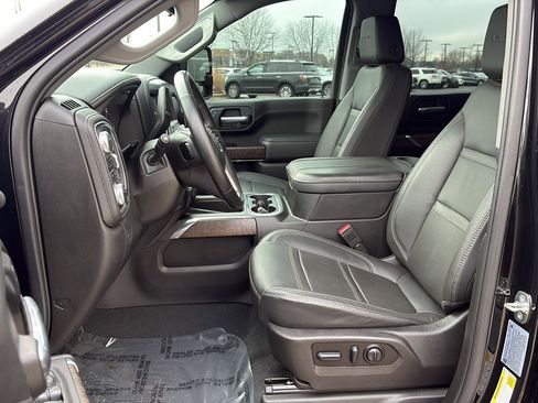 Used 2023 GMC Sierra 2500 Denali w/ Denali Ultimate Package image 16