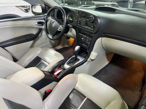 Used 2005 Saab 9-3 Aero image 9